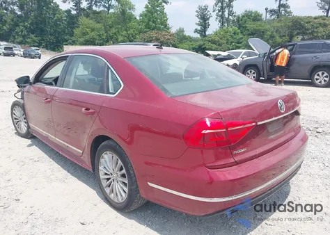 2016 Volkswagen Passat 1.8T R-Line из США, поврежденный, VIN 1VWAS7A36GC054490